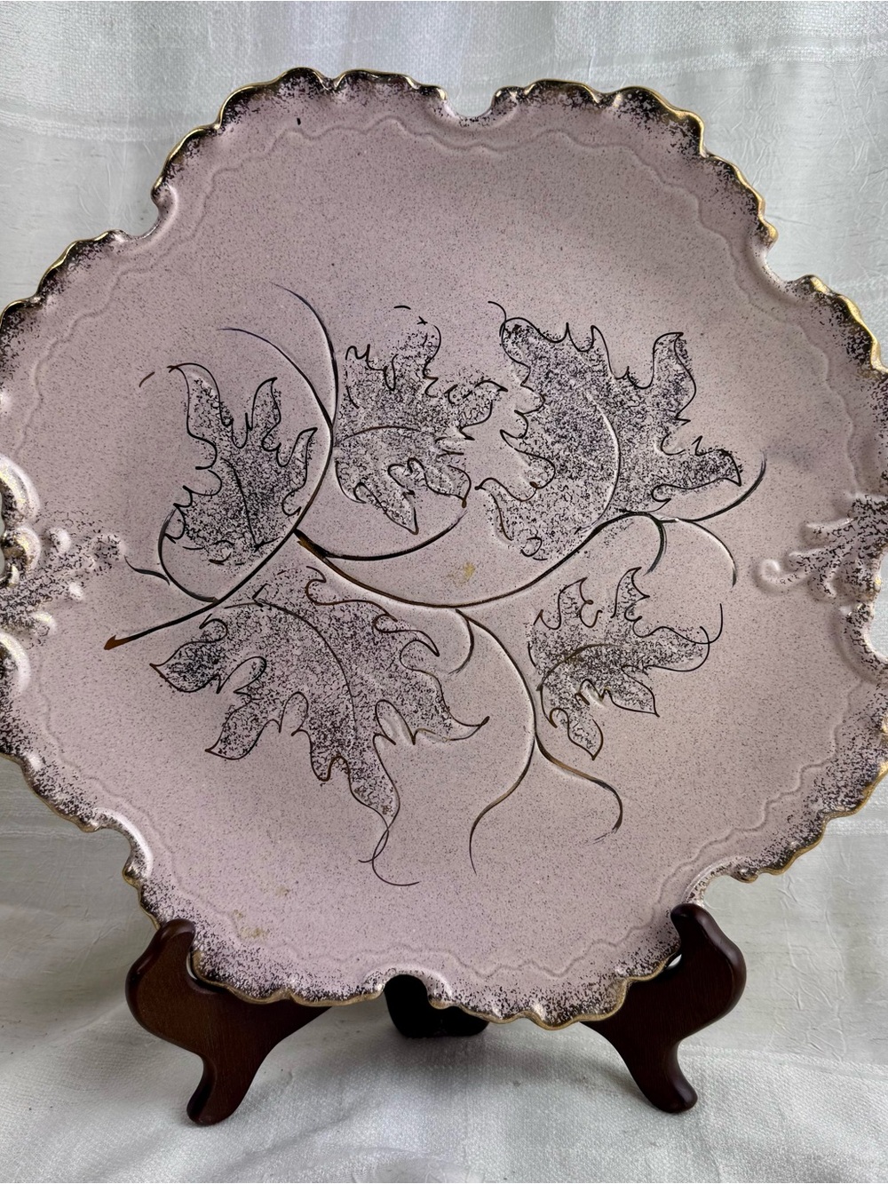 VTG California Pottery MCM Original 701 Pink w/ Gold Oak Leaves & Trim Platter
